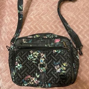 Lug Carousel XL in Bouquet Black